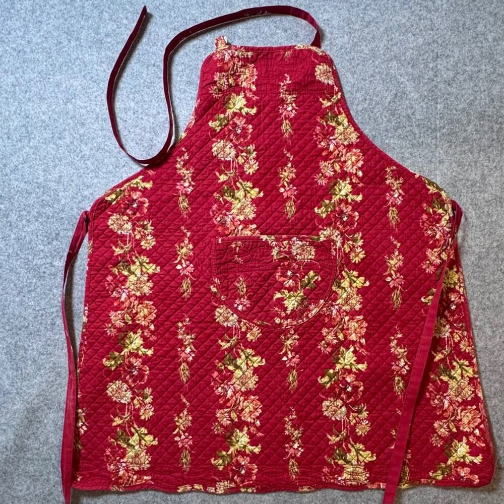 Quilted Floral Apron Red Cottage Style w Pocket